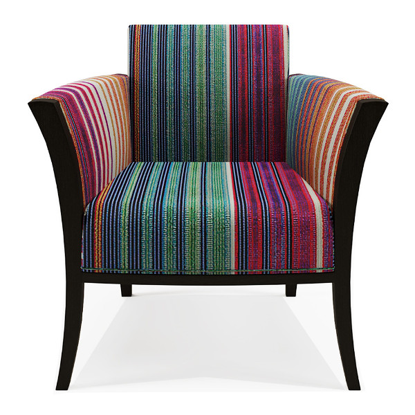 Nothing is as pure an Art Deco piece as our fabulous Chelsea chair. Sabre curved show-wood legs and carefully considered proportions benefit this modern day throne. Perfectly dressed in some of our uber contemporary fabrics.

 